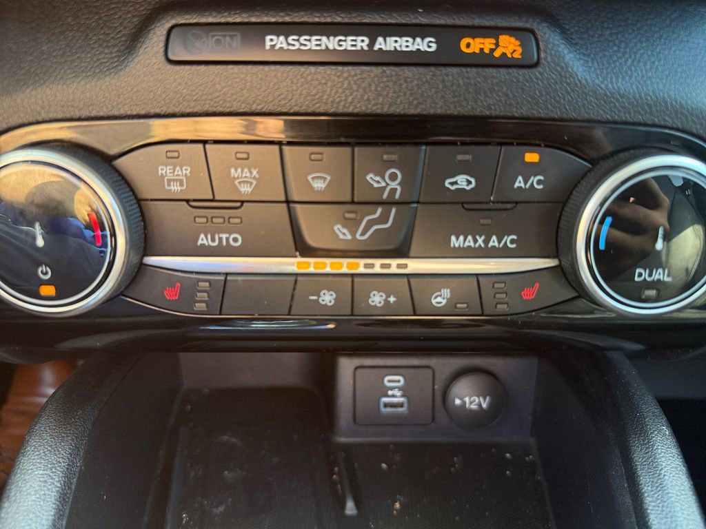 Used 2022 Ford Escape SEL w/ Technology Package AWD/4WD image 29