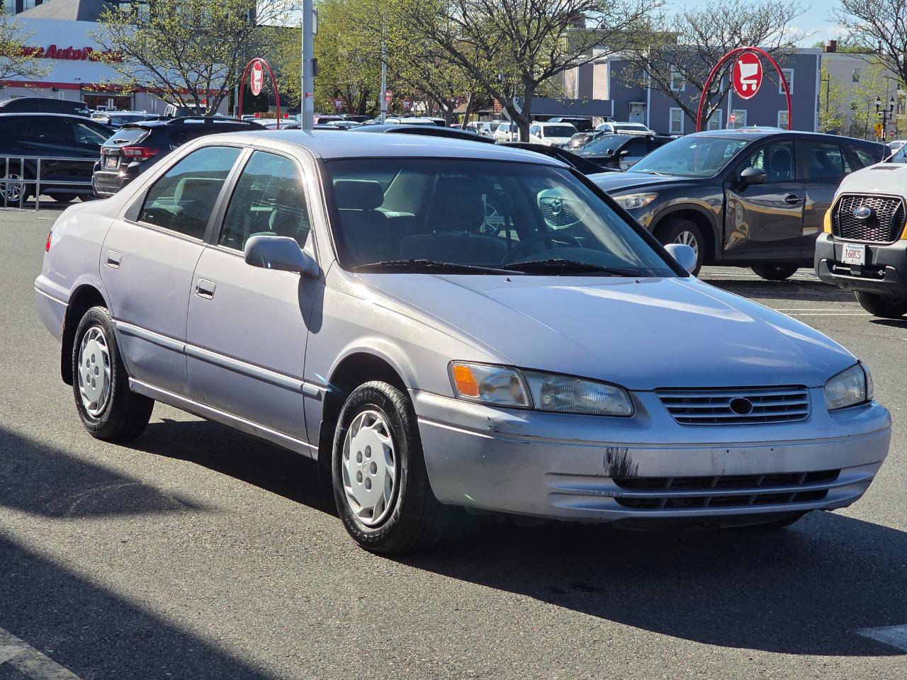 Used 1997 Toyota Camry XLE FWD image 3