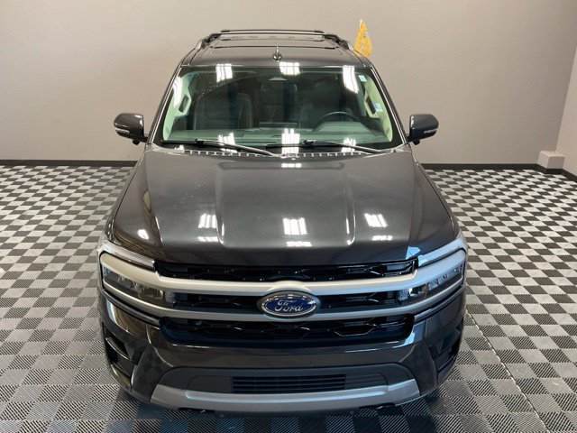 Used 2024 Ford Expedition XLT AWD/4WD image 5