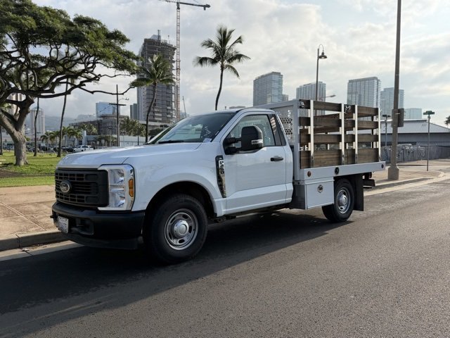 Used 2024 Ford F250 XL image 2