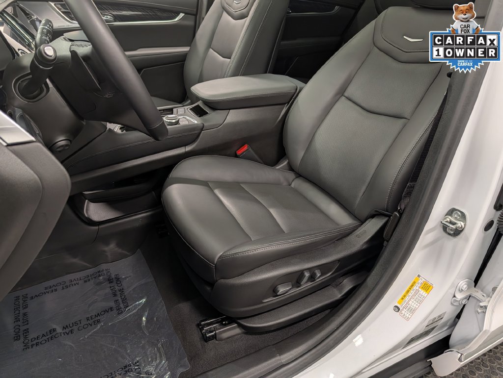 Used 2024 Cadillac XT6 Premium Luxury AWD/4WD image 10