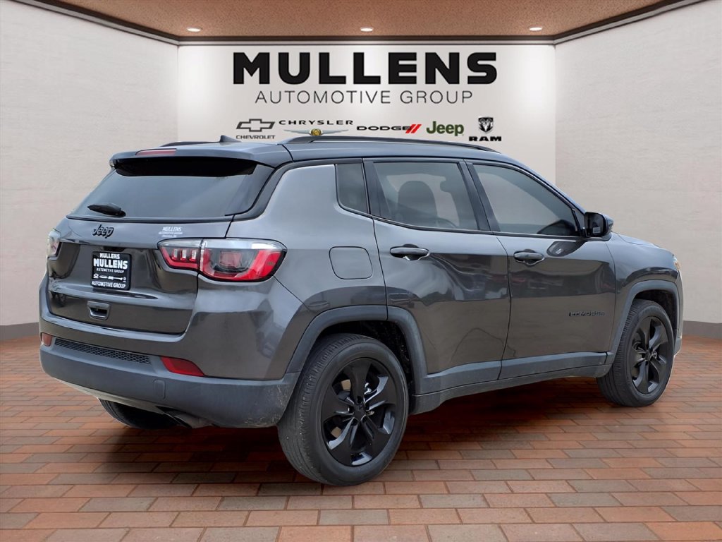 Used 2019 Jeep Compass Latitude FWD image 5