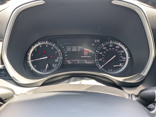 Used 2020 Toyota Highlander XLE AWD/4WD image 28