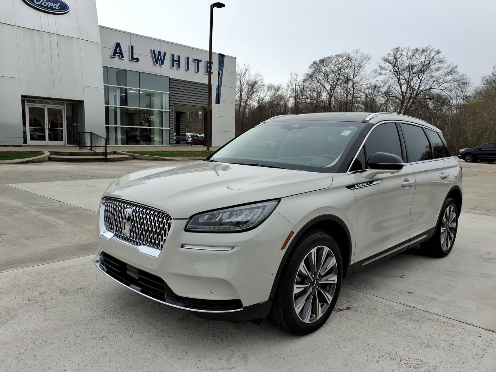 Used 2022 Lincoln Corsair Reserve w/ Equipment Group 201A image 1