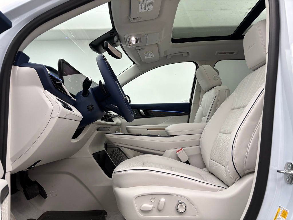 New 2026 Buick Enclave Avenir image 23