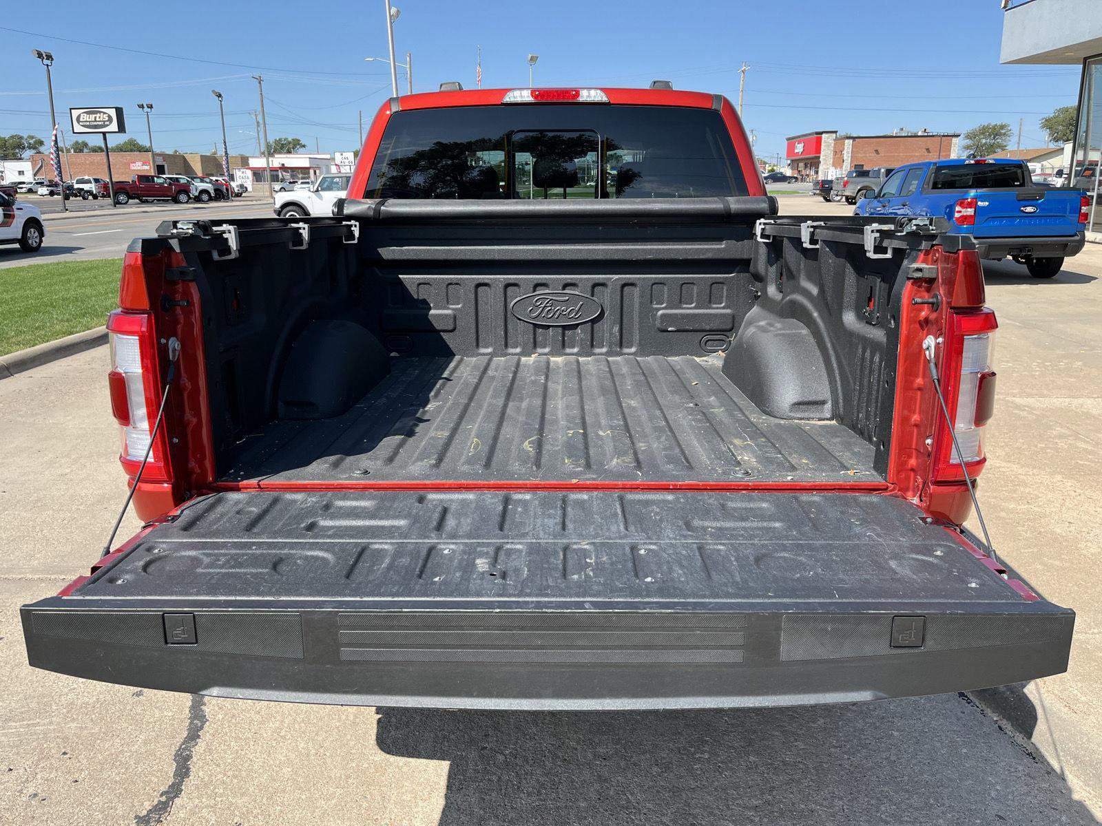 Used 2023 Ford F150 Lariat w/ Equipment Group 502A High image 9
