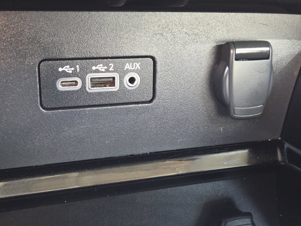 Used 2023 Nissan Altima 2.5 SV FWD image 28
