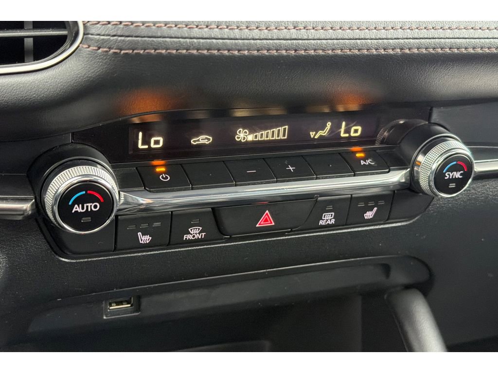 Used 2020 MAZDA MAZDA3 AWD Hatchback w/ Premium Pkg image 23