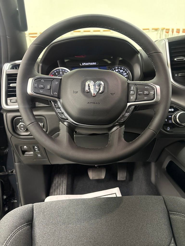 New 2026 RAM 1500 4x4 Crew Cab image 11