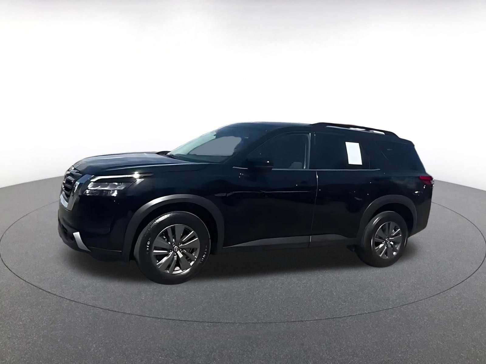 Used 2025 Nissan Pathfinder SV AWD/4WD image 8