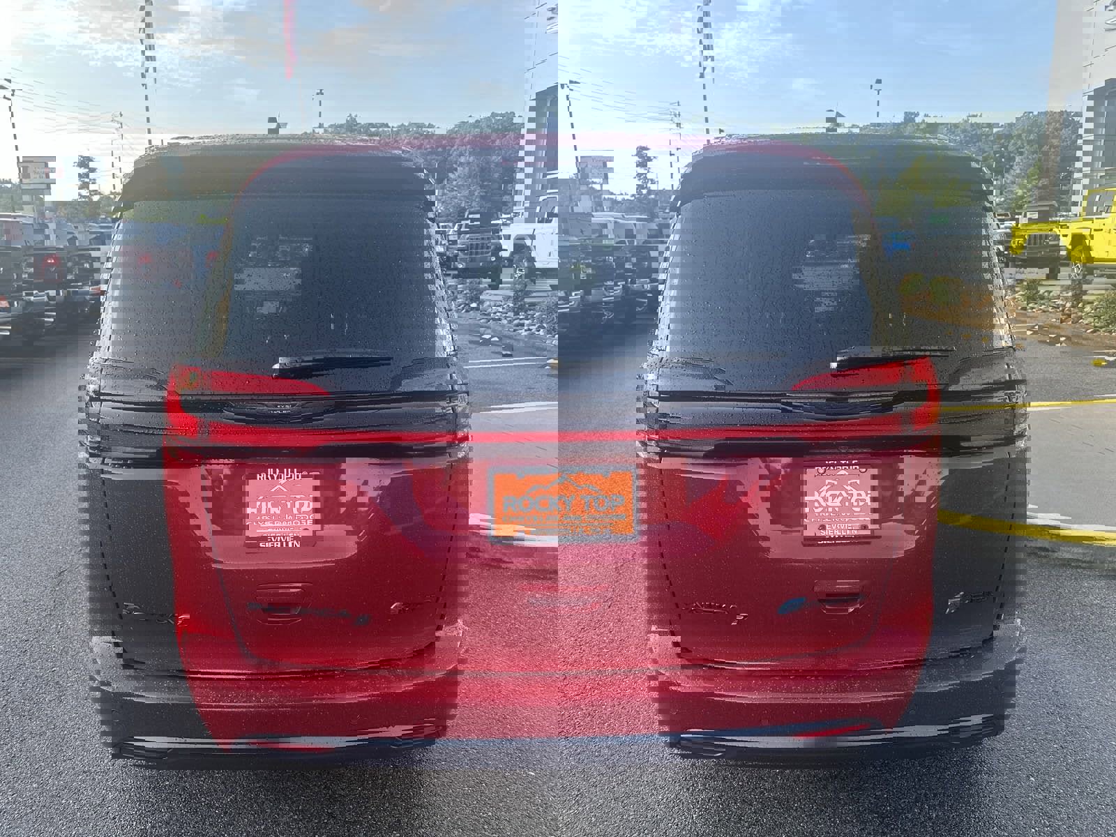 New 2024 Chrysler Pacifica Premium image 8