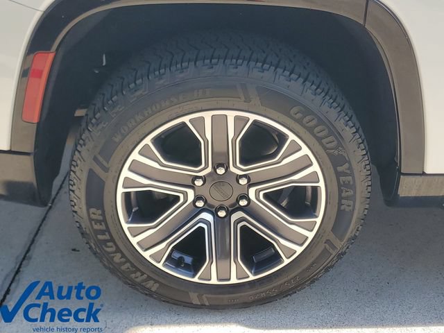 Used 2024 Jeep Wagoneer Series II w/ Flexible Seating Group AWD/4WD image 8