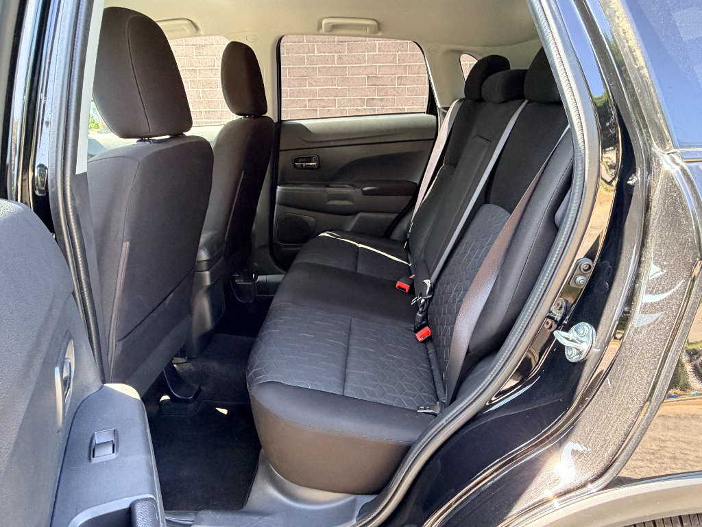 Used 2025 Mitsubishi Outlander Sport ES AWD/4WD image 20