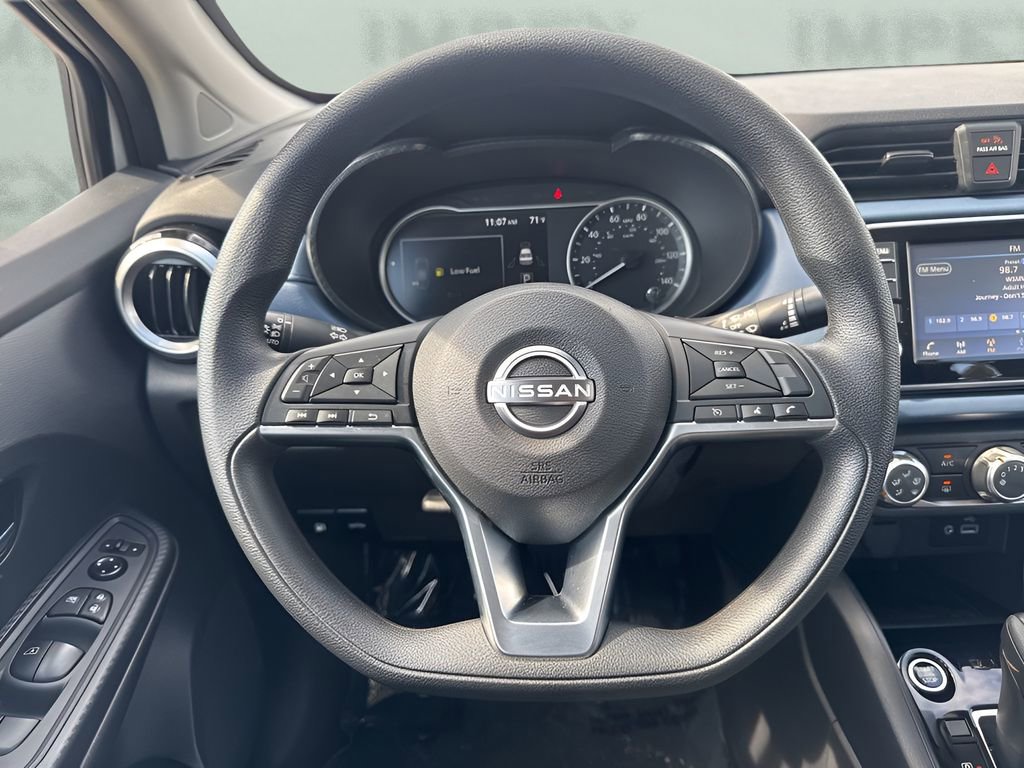 Used 2025 Nissan Versa SV image 12