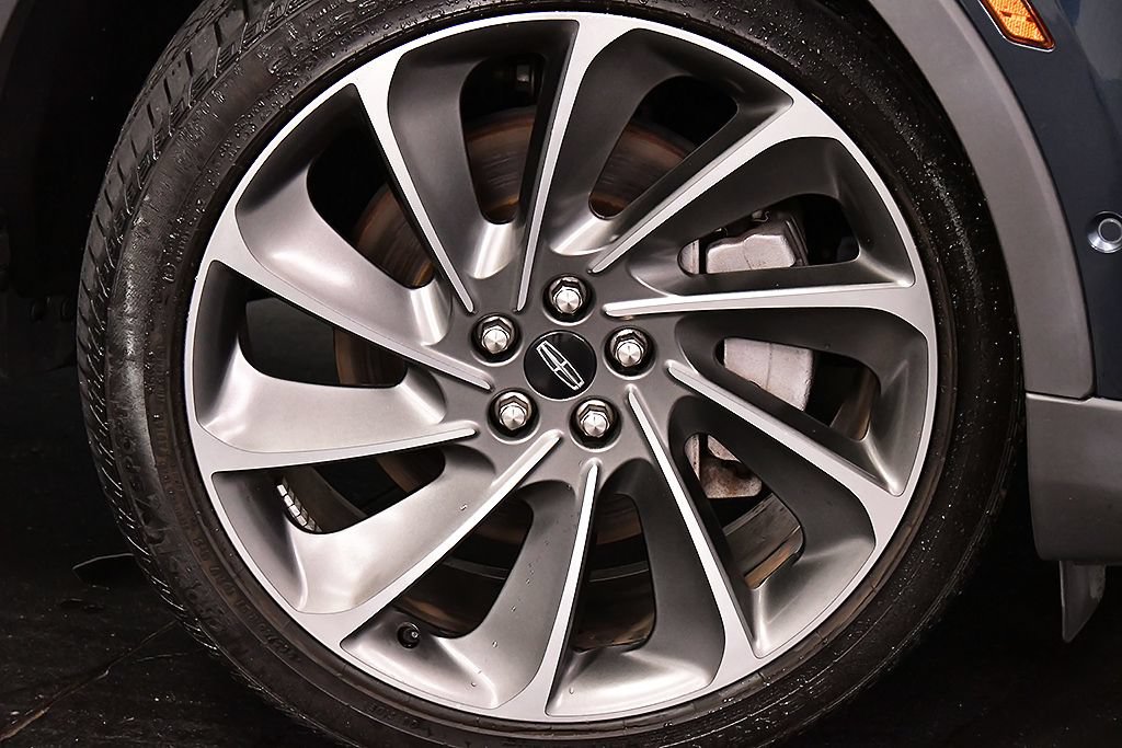 Used 2021 Lincoln Nautilus Reserve w/ Equipment Group 202A AWD/4WD image 9