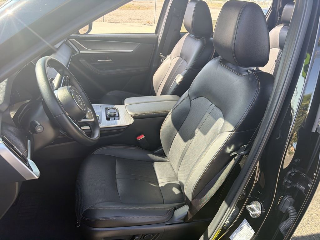 Used 2024 MAZDA CX-90 3.3 Turbo w/ Premium Package AWD/4WD image 13