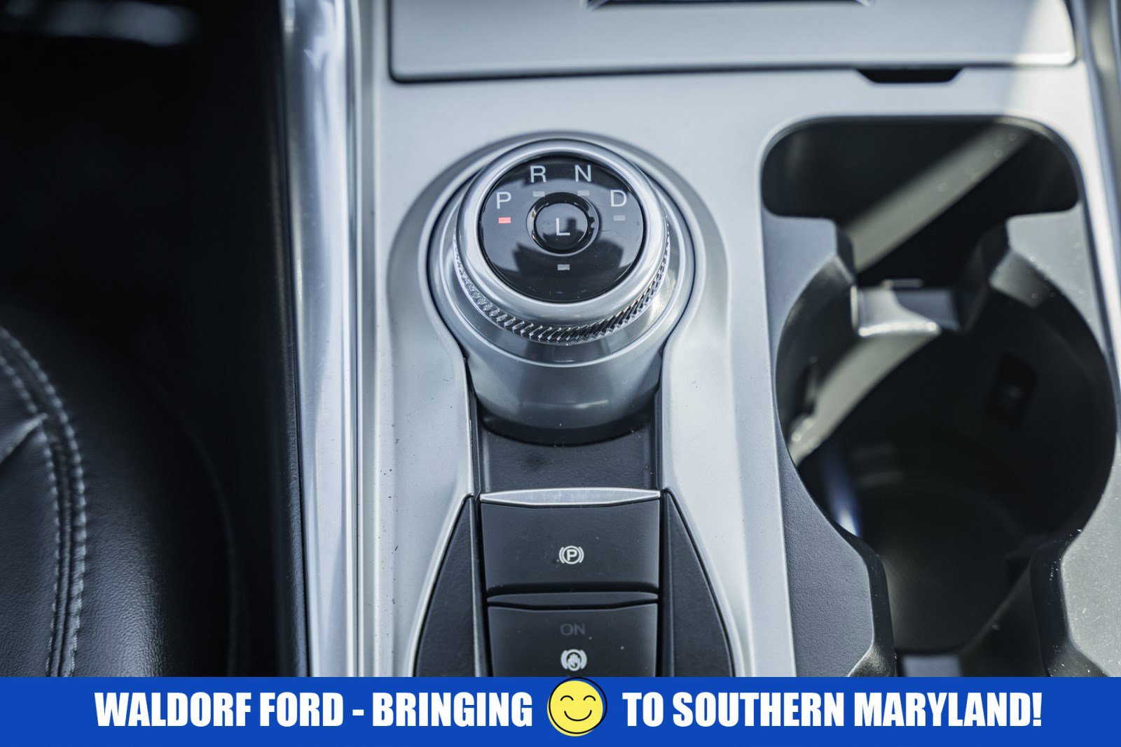 Used 2022 Ford Explorer XLT w/ Equipment Group 202A image 28