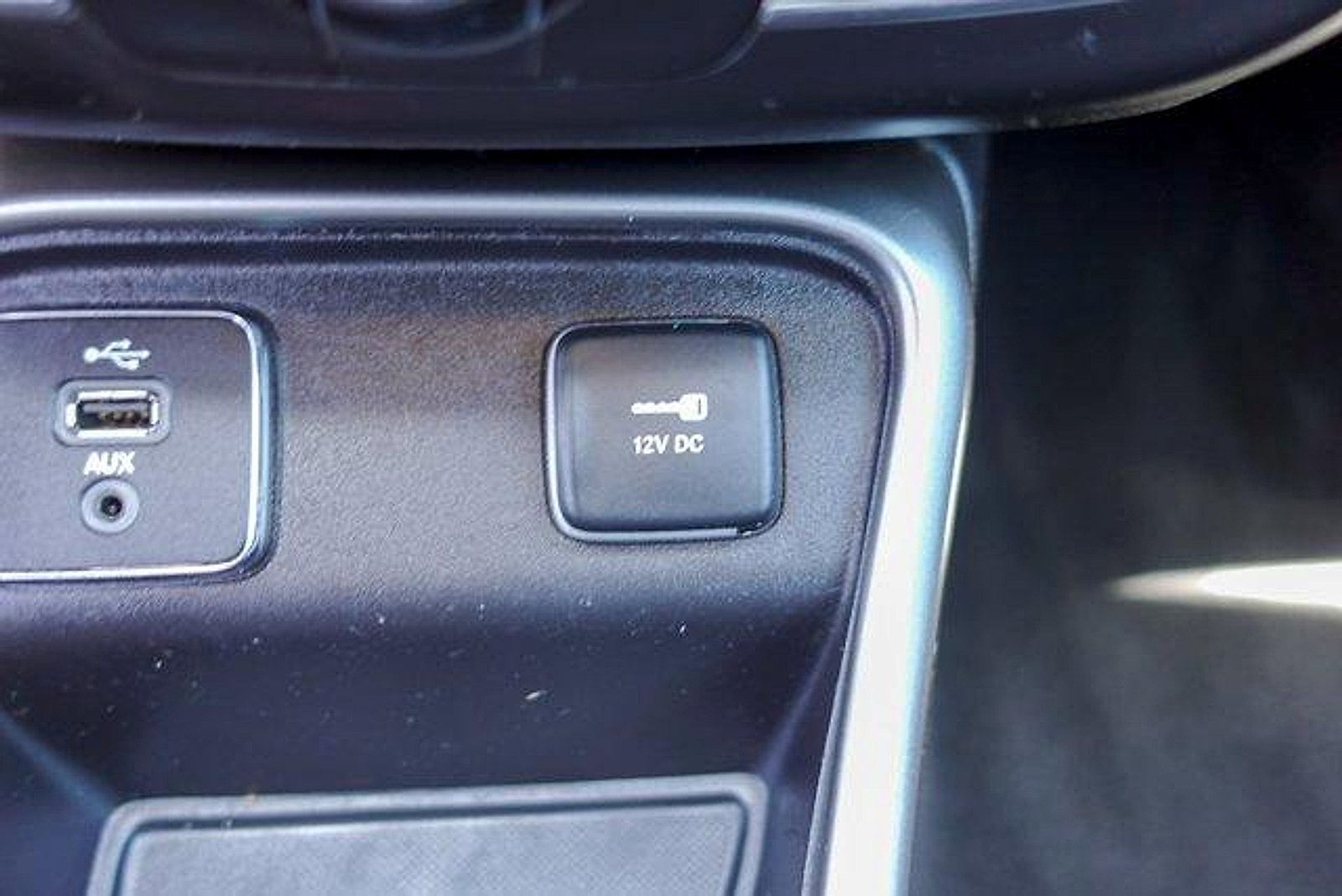 Used 2019 Jeep Compass Sport FWD image 23