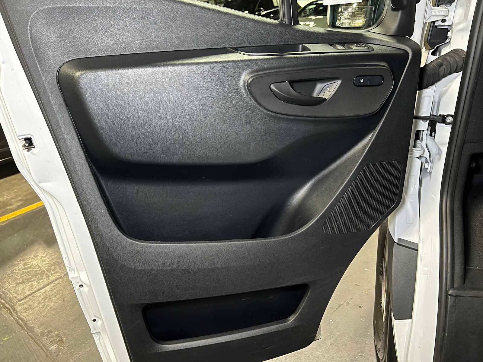 Used 2025 Mercedes-Benz Sprinter 2500 image 20