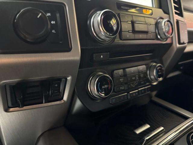 Used 2018 Ford F250 Platinum AWD/4WD image 14