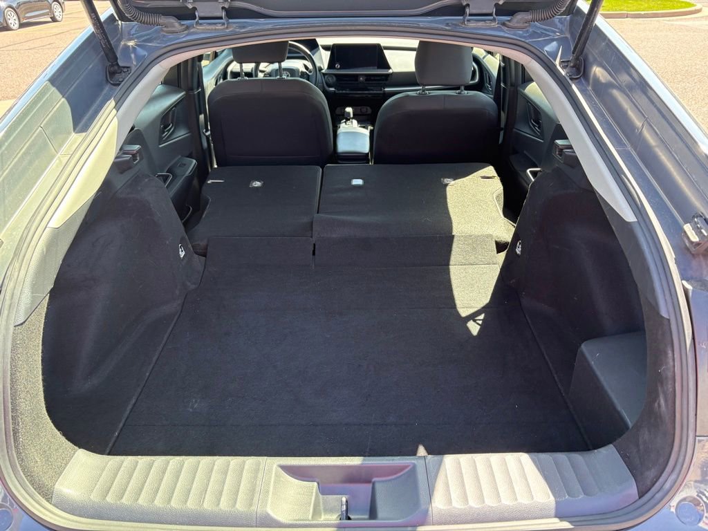 Used 2024 Toyota Prius LE FWD image 6