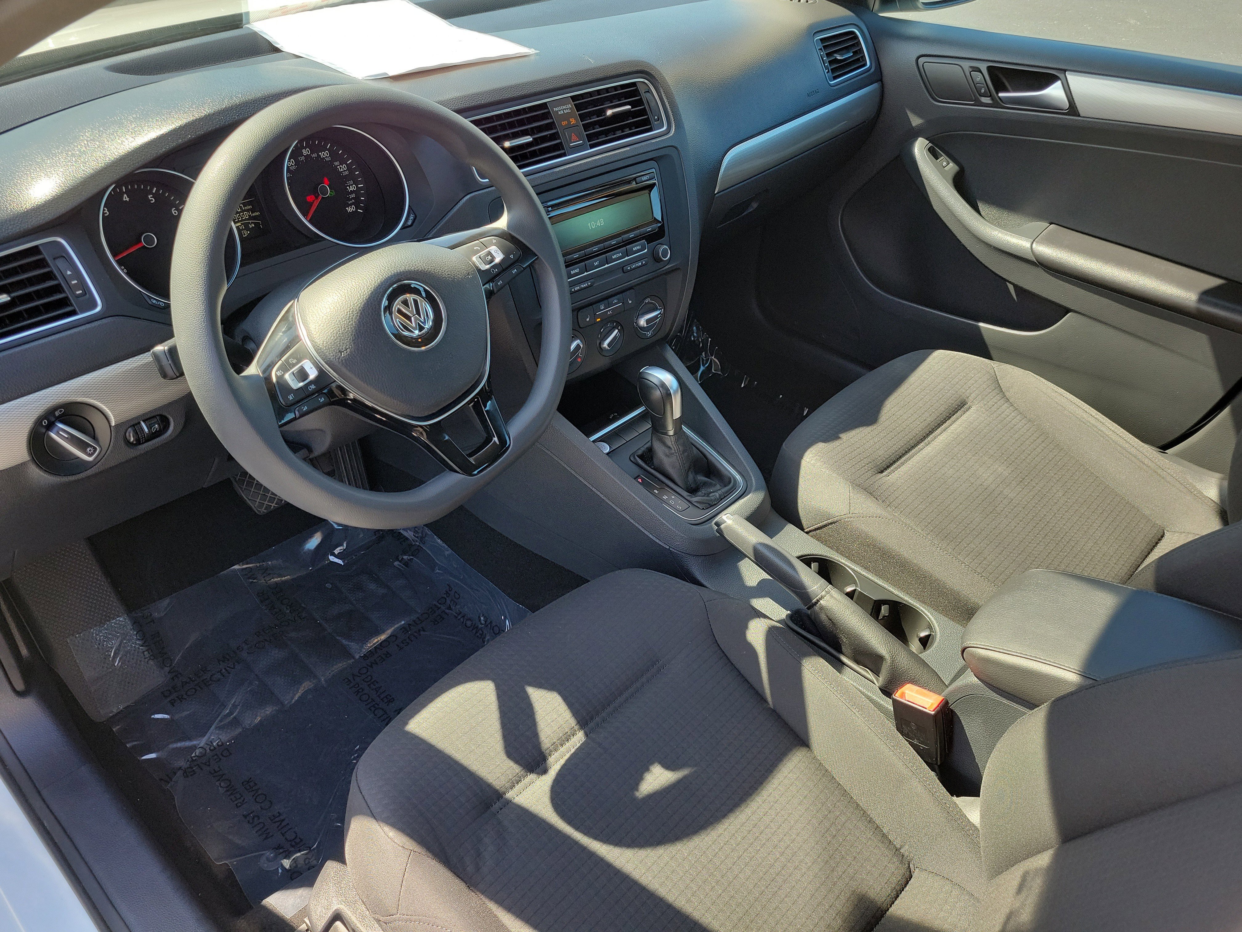 Used 2015 Volkswagen Jetta SE FWD image 21