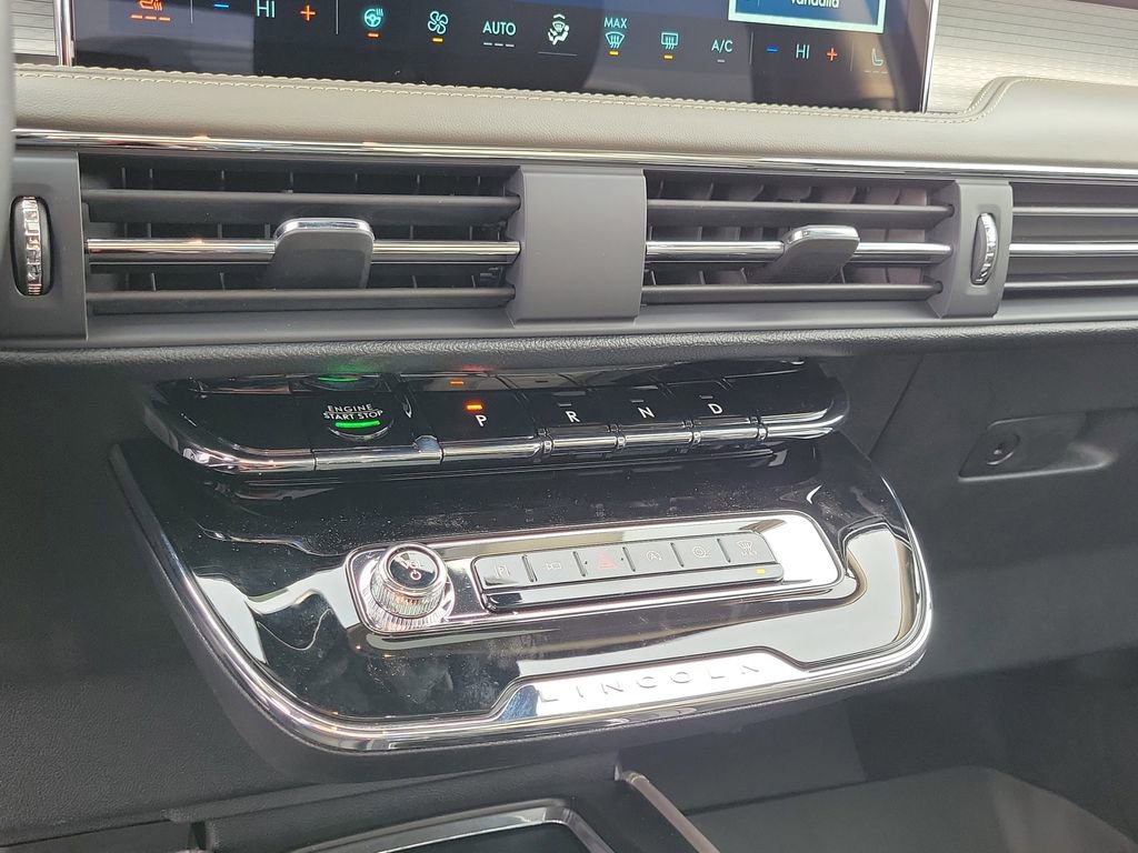 New 2026 Lincoln Corsair Premiere image 28