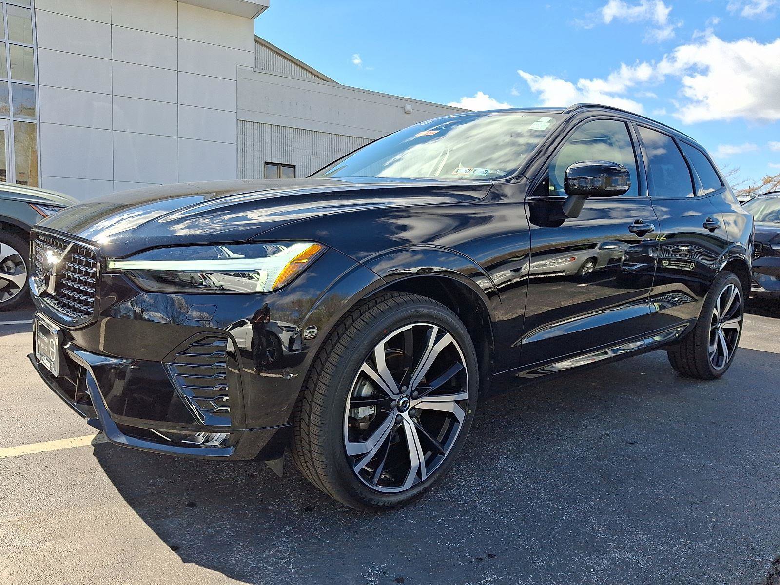 Certified 2024 Volvo XC60 B5 Ultimate w/ Protection Package Premier AWD/4WD image 3