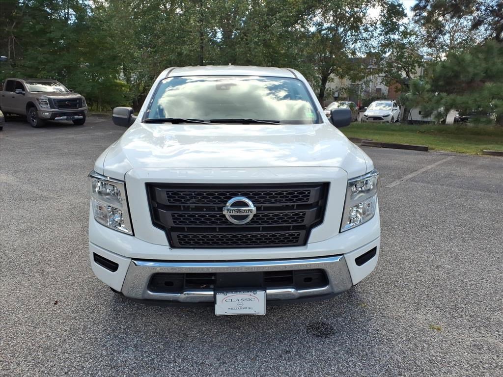 Used 2022 Nissan Titan SV w/ Accessory Utility Package image 8