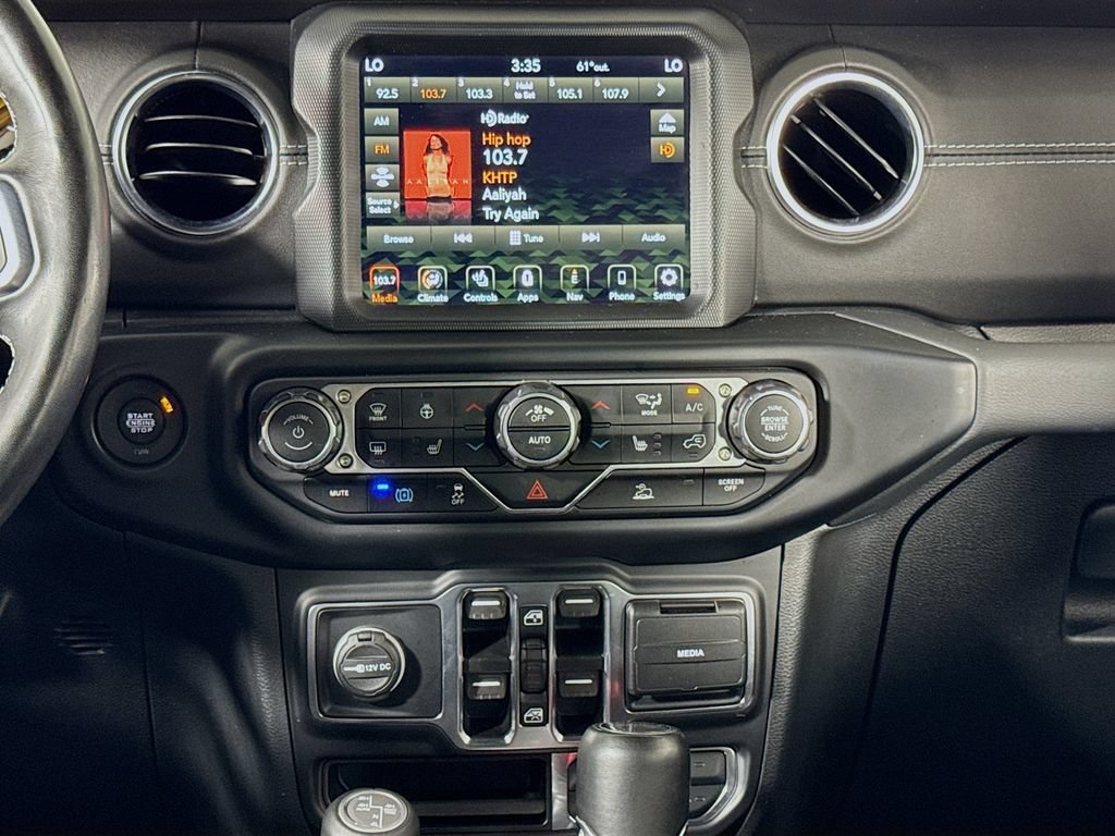 Used 2023 Jeep Wrangler Unlimited Sahara w/ Cold Weather Group AWD/4WD image 12