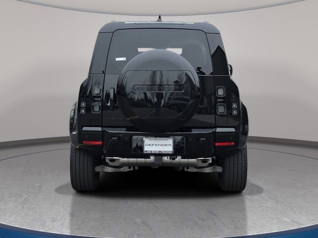 New 2026 Land Rover Defender 110 X-Dynamic SE image 6