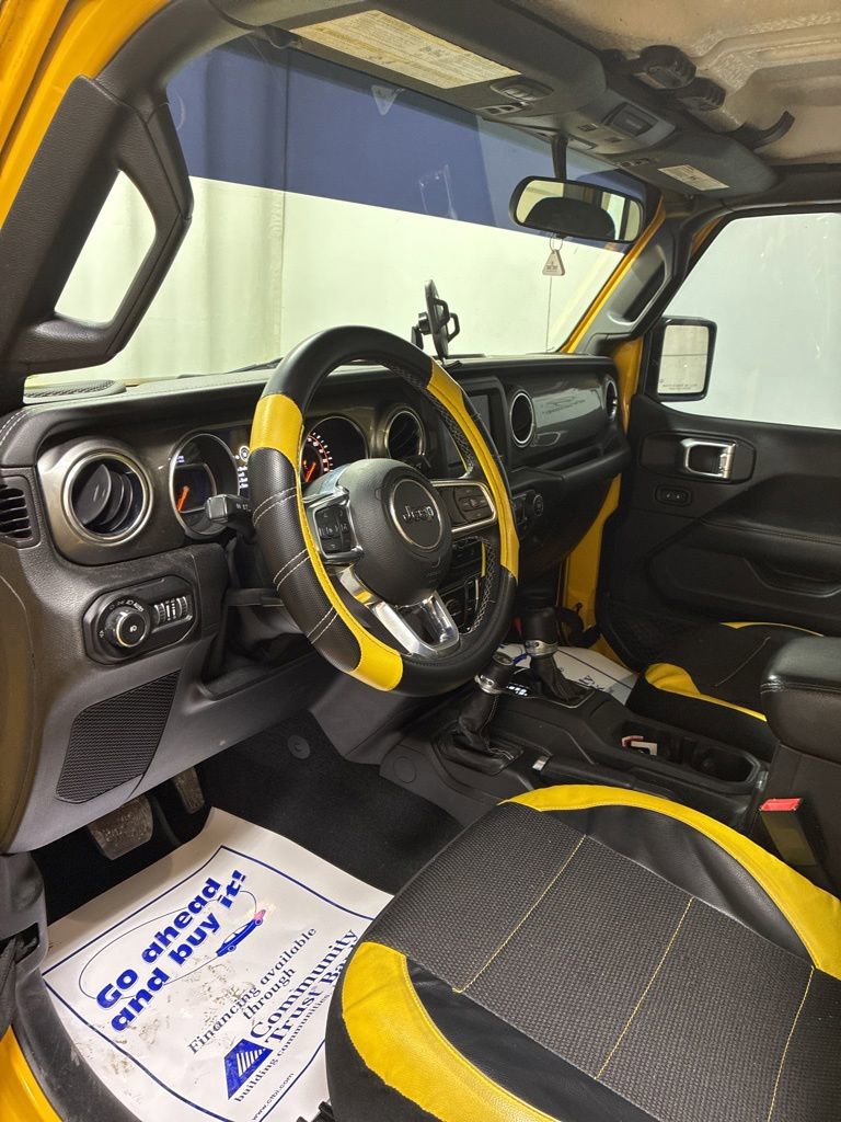Used 2020 Jeep Wrangler Unlimited Sahara AWD/4WD image 10