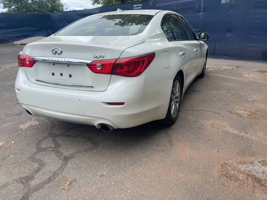 Used 2016 INFINITI Q50 3.0t Premium w/ Driver Assistance Package RWD image 29
