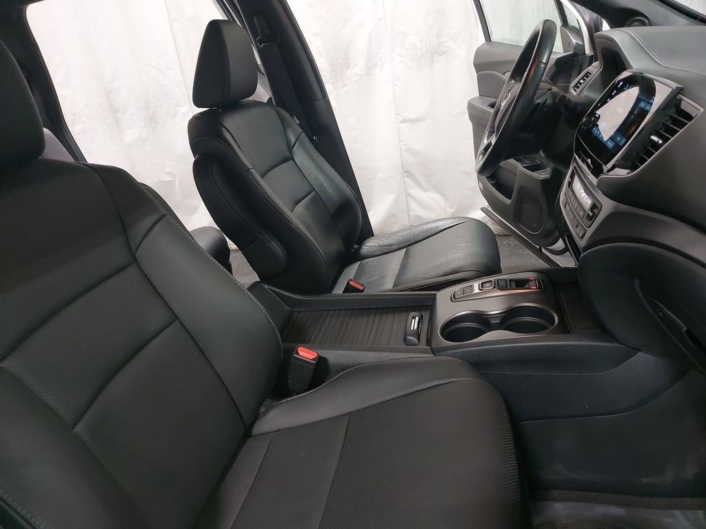 Used 2023 Honda Passport EX-L image 10