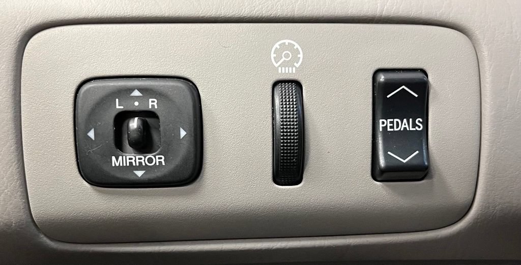 Used 2003 Lexus ES 330 FWD image 32
