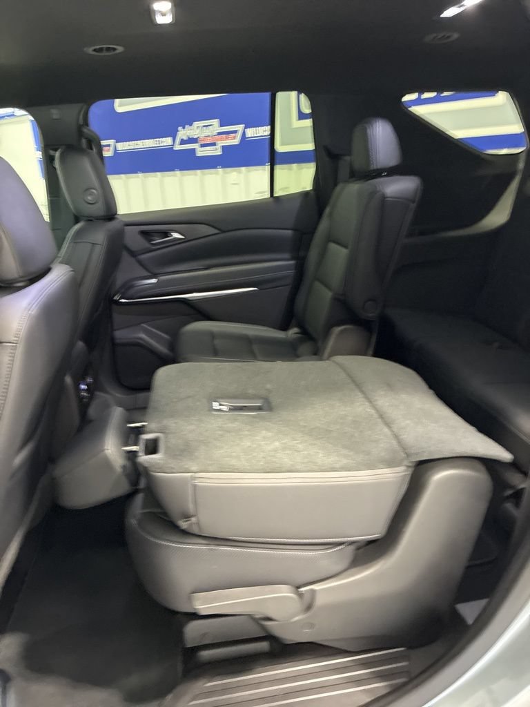 Used 2026 Chevrolet Traverse LT AWD/4WD image 33