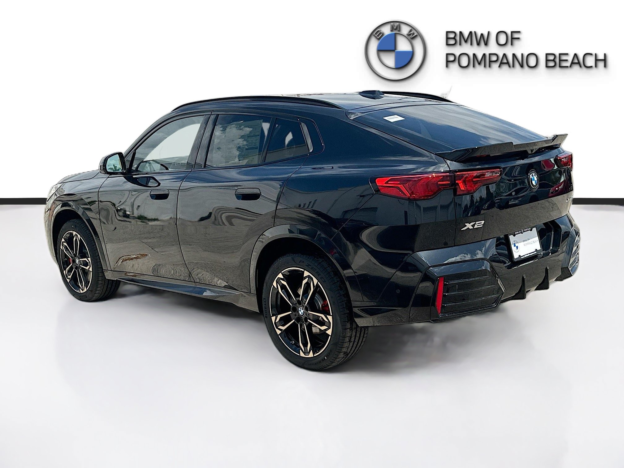 New 2026 BMW X2 xDrive28i w/ Technology Package AWD/4WD image 4