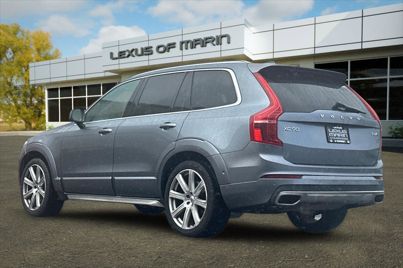 Used 2016 Volvo XC90 T6 Inscription w/ Vision Package AWD/4WD image 3