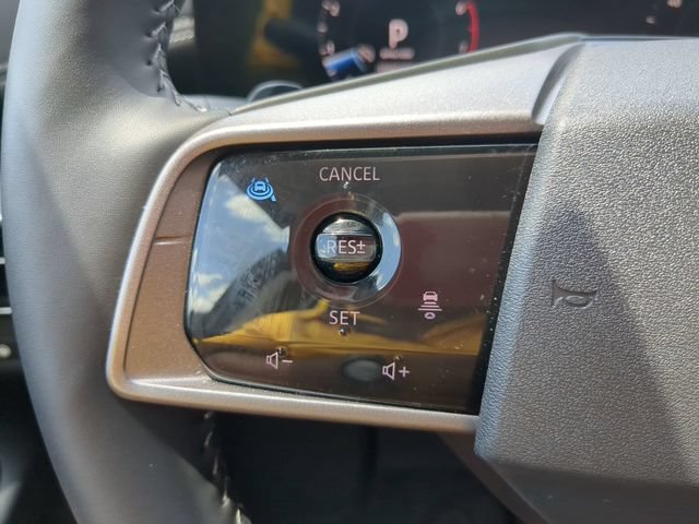 Used 2025 Nissan Murano SV FWD image 17