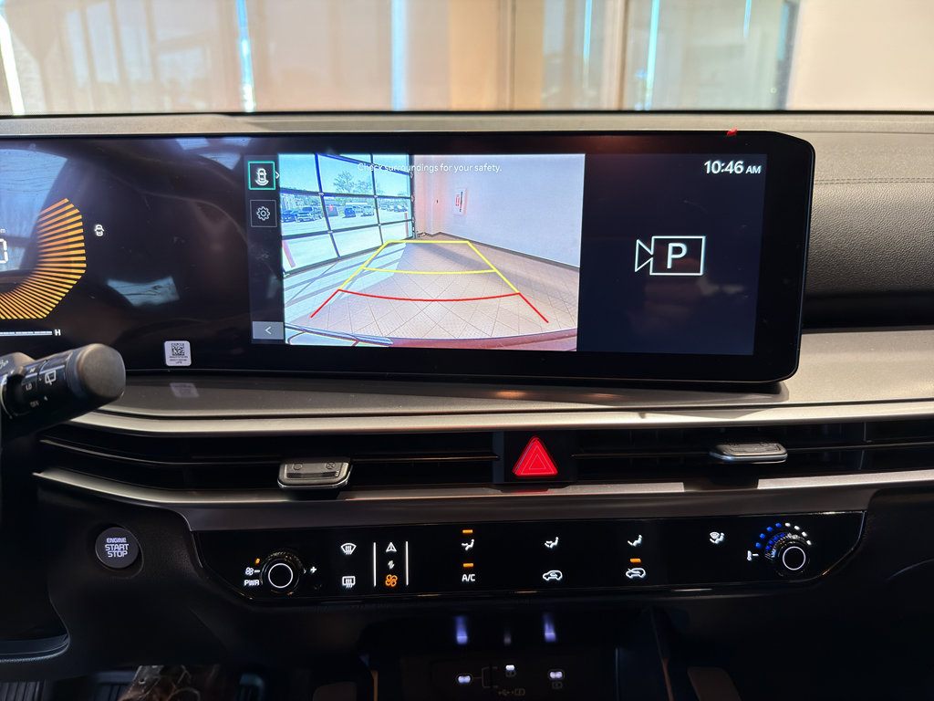 Certified 2024 Kia Sorento LX image 13