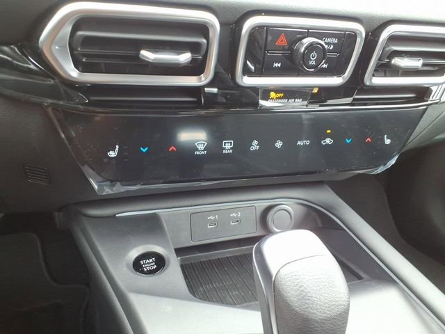 New 2026 Nissan Sentra SR w/ SR Premium Package FWD image 12