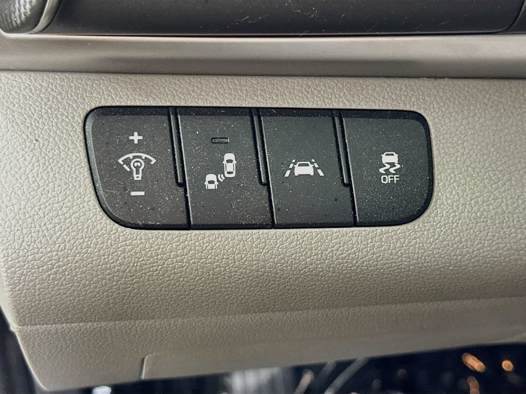 Used 2019 Hyundai Elantra SEL FWD image 22