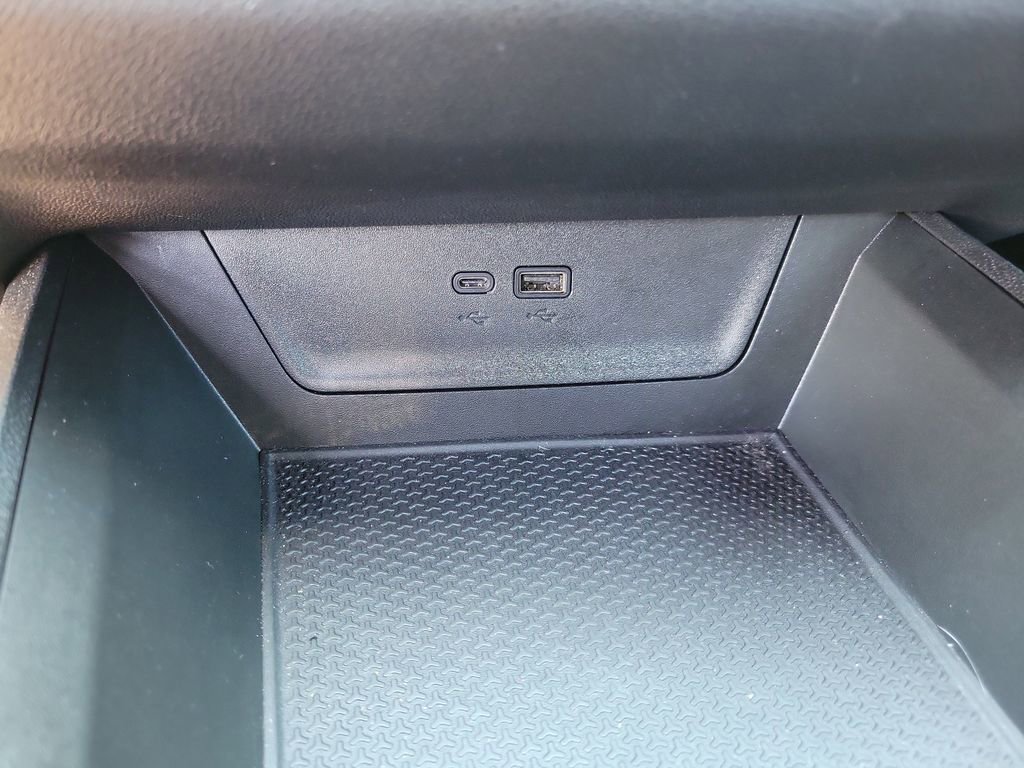 Used 2025 Chevrolet Equinox RS w/ Safety and Technology Package image 36