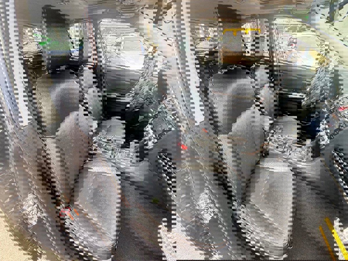 Used 2017 Subaru Crosstrek 2.0i Limited image 16