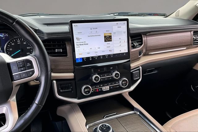 Used 2022 Ford Expedition Limited AWD/4WD image 9
