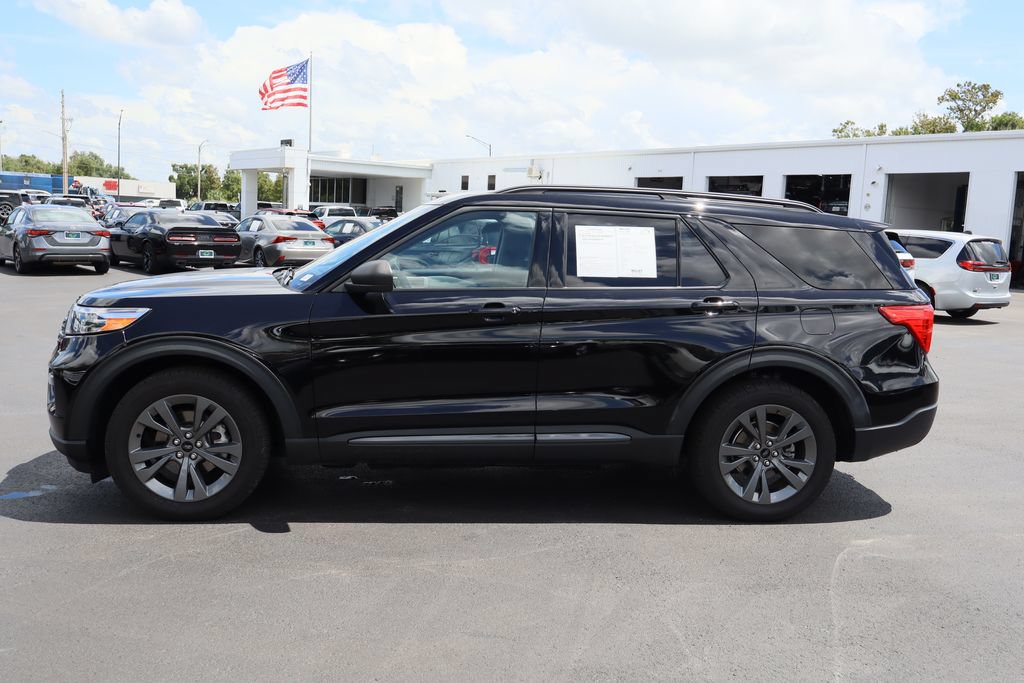 Used 2021 Ford Explorer XLT w/ Equipment Group 202A AWD/4WD image 6