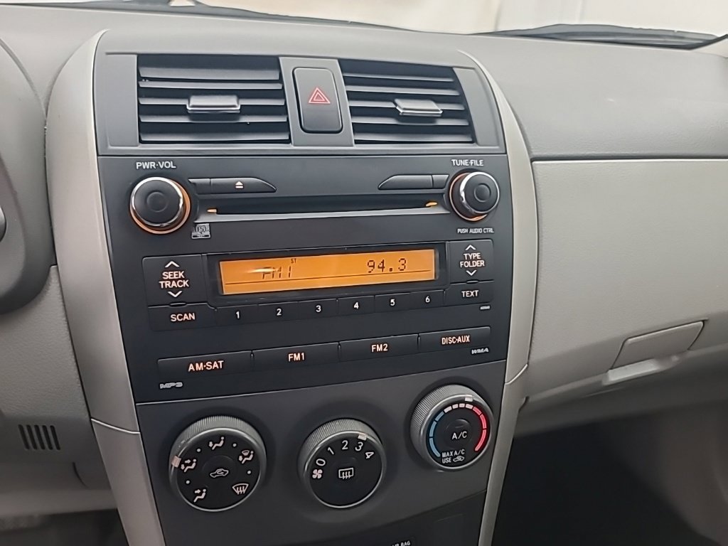 Used 2010 Toyota Corolla LE FWD image 24