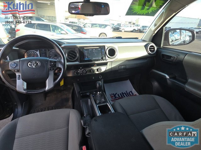 Used 2017 Toyota Tacoma SR5 AWD/4WD image 12