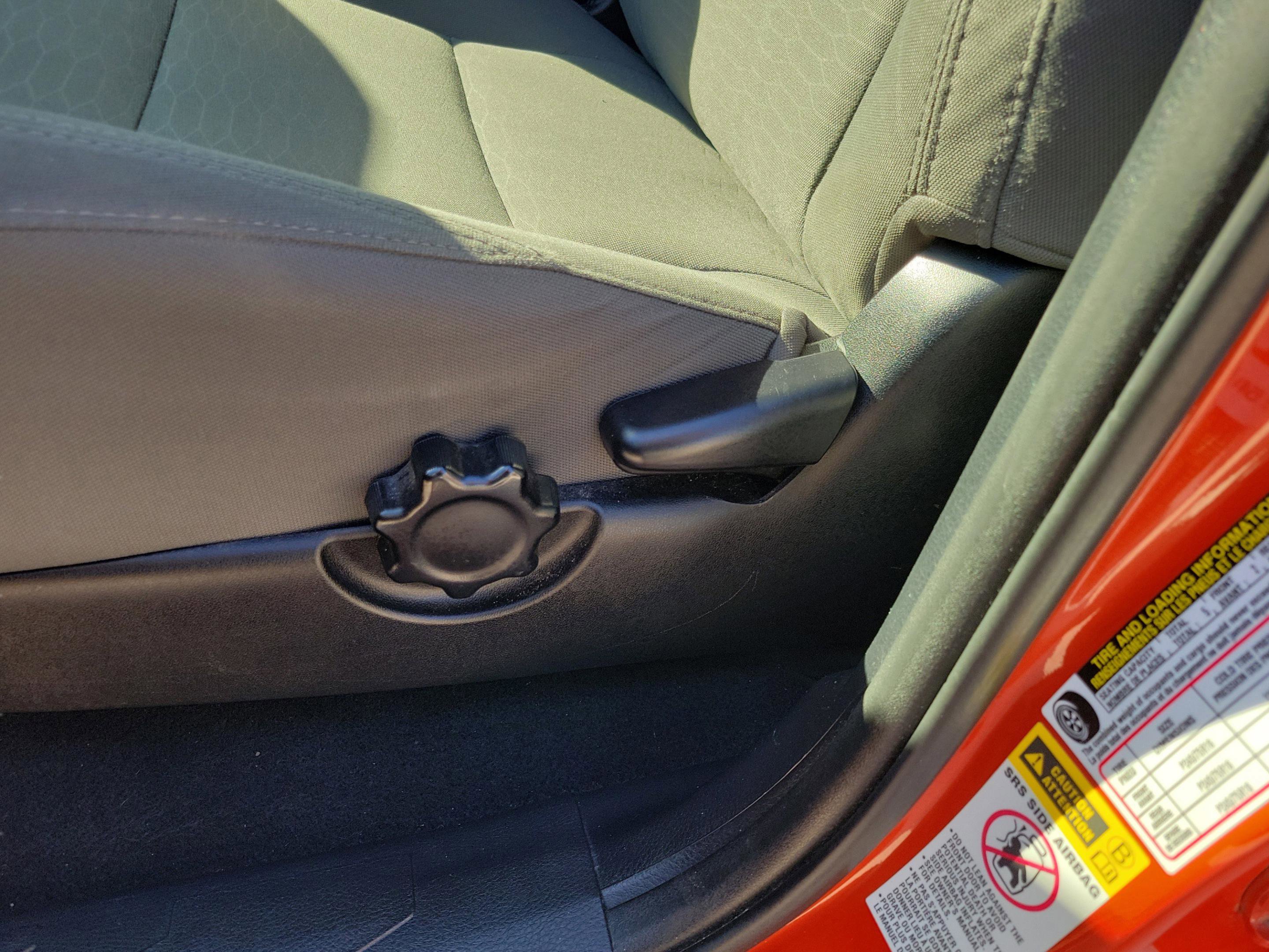 Used 2017 Toyota Tacoma SR5 w/ Tow Package RWD image 24