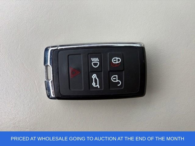 Used 2023 Land Rover Range Rover SE image 25